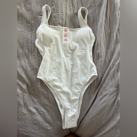 Stoney Clover Lane for Target White Ribbed One Piece Swimsuit NWT XS - Picture 3 of 6